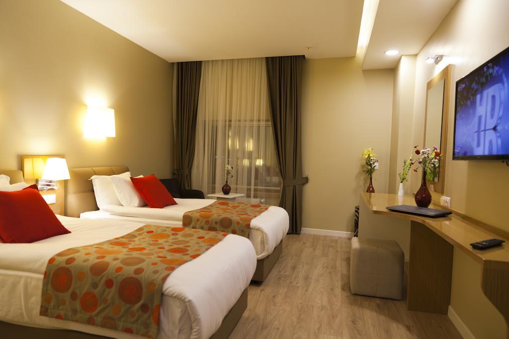Grand Plaza Hotel Стамбул Экстерьер фото